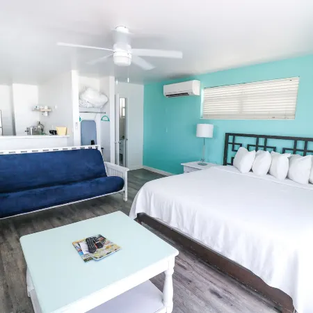 Drop Anchor Resort & Marina