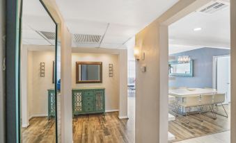 Amazing Condo 3 Min to the Beach