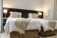 Semeni Asante Guesthouse Hotels in Pimville