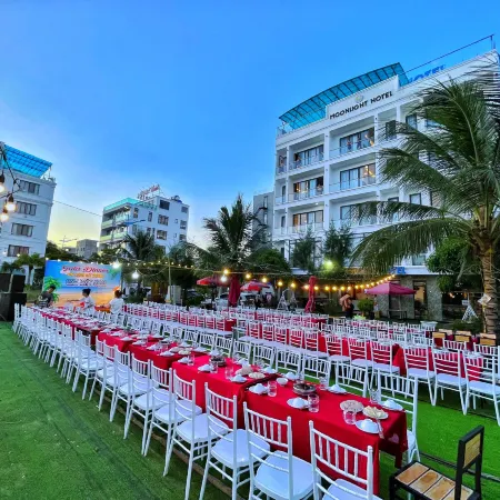 Khách Sạn Moonlight FLC Sầm Sơn