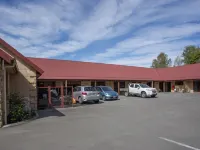 Asure Scenic Route Motor Lodge - Parking