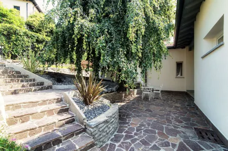 Martina Отели в г. Альбезе-кон-Кассано