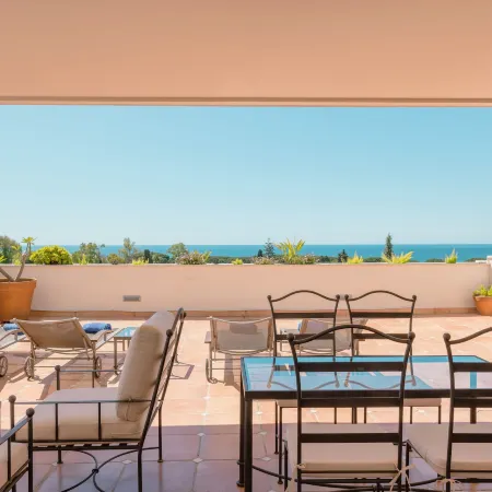 Guadalpin Suites