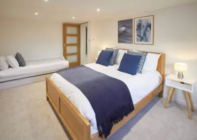 Host & Stay | Osborne House Hotels near Whalebone Arch