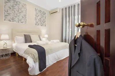 Stay U-nique 公寓 Calvet 蒂比達博山附近的飯店