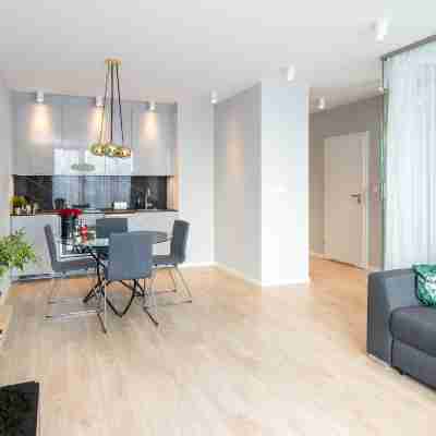Glossy Apart M45 Rooms