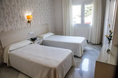 Chaikana Отели рядом с достопримечательностью «Плайя де ла Пунтилья»