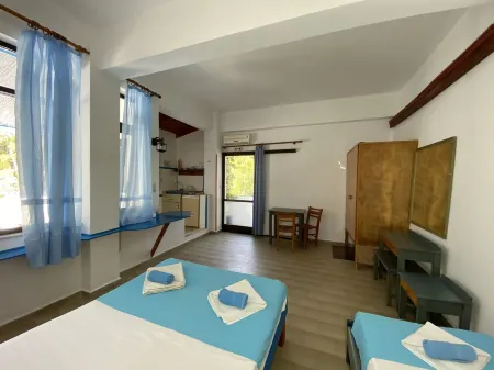 Oleander's Garden Traditional Cretan Cottage Отели в г. Ласити