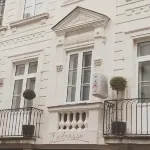 Hôtel l'Adresse Hotels near Tours Val de Loire Airport