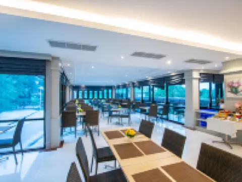 Sun Marina / โรงแรมซันมารีน่า โรงแรมในชะอำ