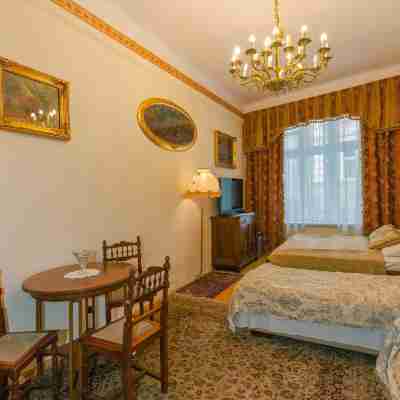 Metropolitan Apartments Rooms