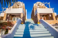 Nautilus Dome Hotels in Mesaria