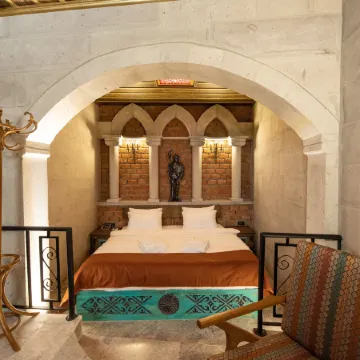 Foremanson Cave Hotel