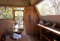 Shawa Luangwa Camp Hotels in 