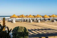 Sur Suites la Dorada, Centricos Soleados a Pocos Metros de la Playa y Con Parking Opcional - 3 stjerner