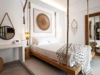 Sandaya Luxury Suites Hotels in Naoussa