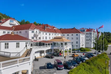 Dr. Holms Hotel Отели в г. Гейло