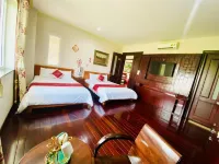 Phuong Anh Homestay Hoteles en Phong Sơn