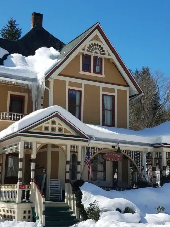 Catskills Victorian With Fireplace & Mountain Views for skiing, fishing & hiking