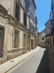 In Avignon's trendy district - Historic center - Quiet street - Terrace
