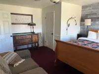 #4 Artsy and Spacious Home in the Heart of Utah Hotels in Torrey