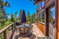 Charming Escape with Hot Tub and Pool Table - Delightful Mountain Haven