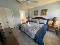 Private Pool with Lake View and Modern Amenities - Stunning Oasis Hotel di Polk County
