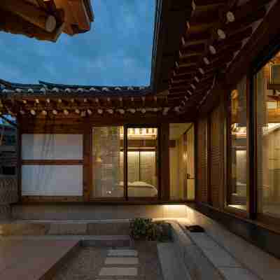 Luxury High-End Bukchon Hanokhotel Nostalgia Hotel Exterior