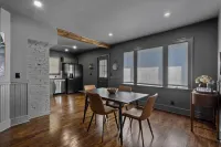 Gourmet Kitchen and Indulgent Oversized Tub - Exquisite Modern Haven Hotel a New Britain