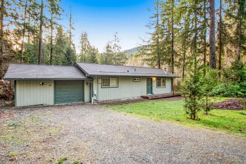 Dog-Friendly Rustic Home w/Deck, Gas Grill, Wood Stove, Fast WiFi, & Partial A/C