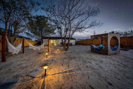 Game Room and Hot Tub with Mountain Views - Charming Retreat