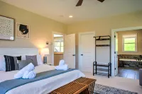 Stunning Mountain Views and Gourmet Kitchen - Elegant Retreat