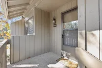 Stunning Lake View Retreat - Steps from Water's Edge Hotels in Taylortown