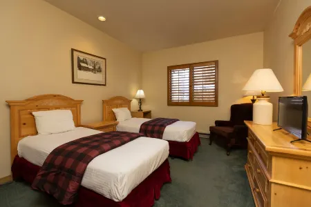 Indoor Pool, Hot Tubs, and Scenic Views - Stunning Getaway