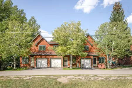 523 S Cache Отели в г. Джексон