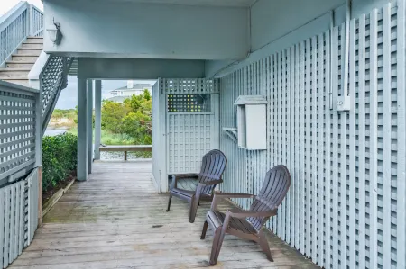 Exclusive Golf Escape - Lagoon, Golf Cart Included