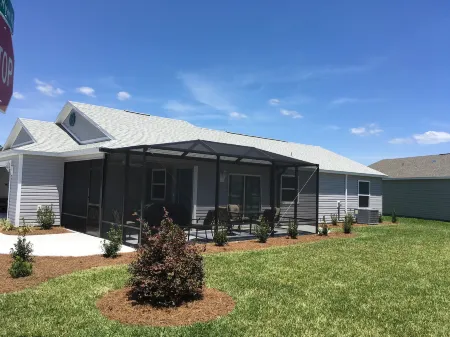 Gas Golf Cart and Screened Lanai - Beautiful Relaxing Villa Retreat