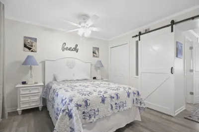 Breathtaking Views and Abundant Amenities - Stunning Oceanfront Escape Hotels in Surfside Beach