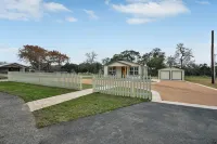 Upscale Home with Pool and FirePit - Close to Mercer St! - parking