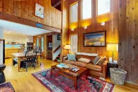 MAD River Masterpiece Hotel a Fayston