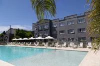 Howard Johnson by Wyndham Funes - Pools