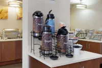 Comfort Inn & Suites Wichita Northeast - Breakfast