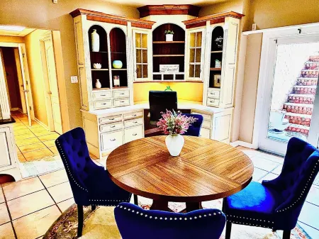 Charming 2-bedroom apartment with kitchen,fitness room, pool in brilliant Emmaus