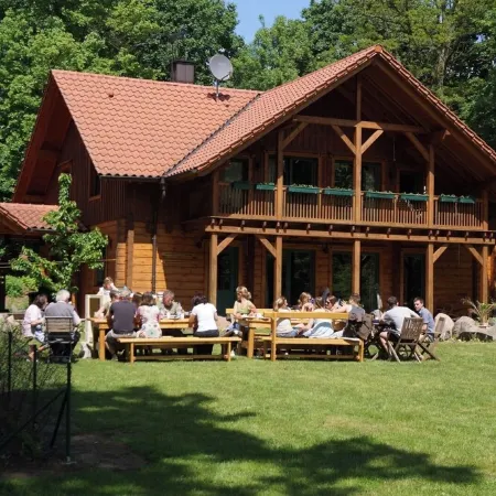 Cozy house "Gut Briesen" in the Westhavelland Nature Park with an old park