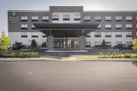 Holiday Inn Express & Suites Boston South - Randolph Hôtels à : Canton