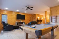 Panoramic Views and Game Room - Stunning Mountain Retreat