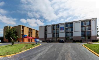 Motel 6 Jackson, TN