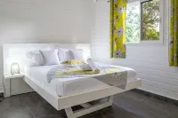 Domaine Damouw Hotels in 