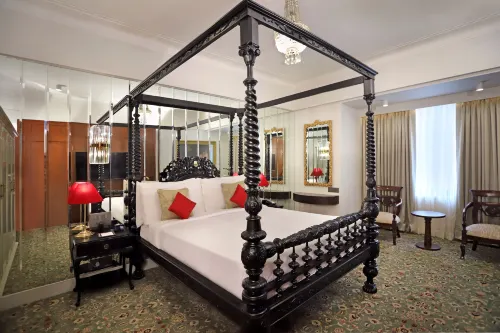 The Ambassador, Marine Drive, Mumbai - 3 звезды