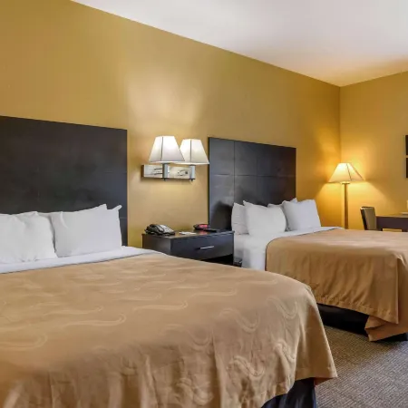 Quality Inn & Suites Lenexa Kansas City